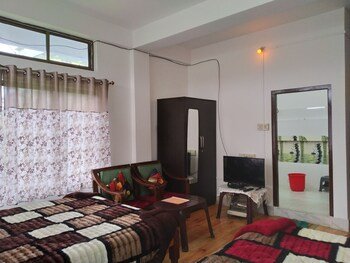 Zimin Ziro Hotel,Ziro>>Itanagar,3 star