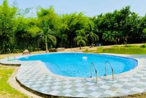 lohagarh corbett resort