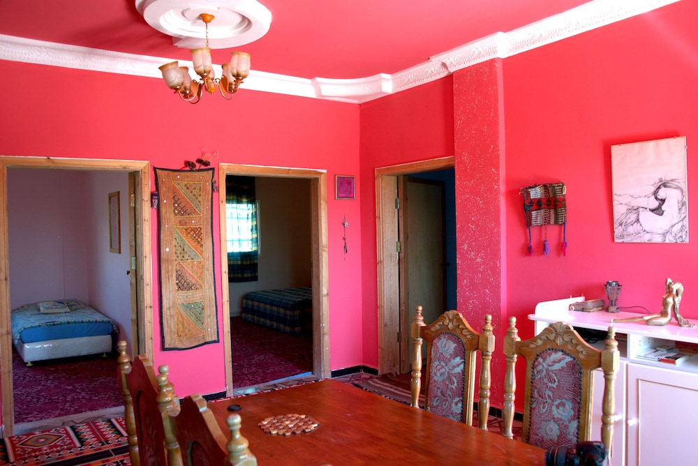 bedouin pink ecohouse hostel