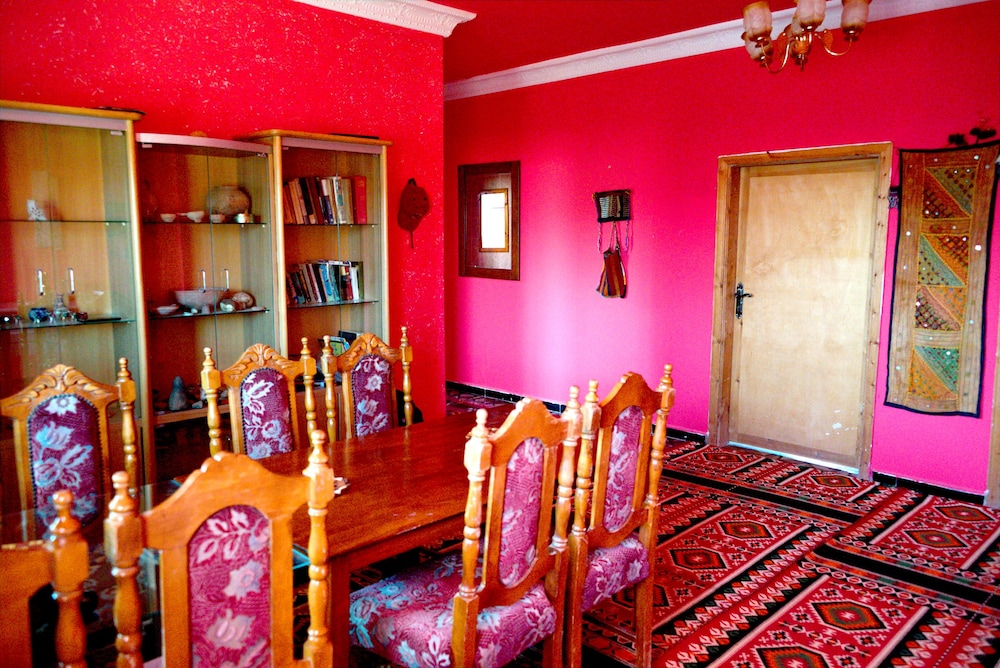 bedouin pink ecohouse hostel