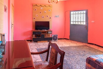 bedouin pink ecohouse hostel