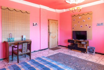bedouin pink ecohouse hostel