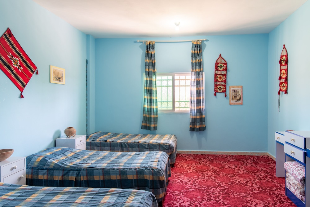 bedouin pink ecohouse hostel