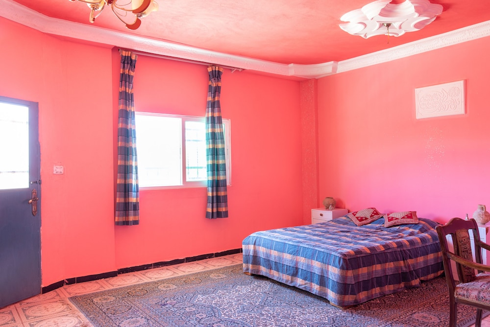 bedouin pink ecohouse hostel