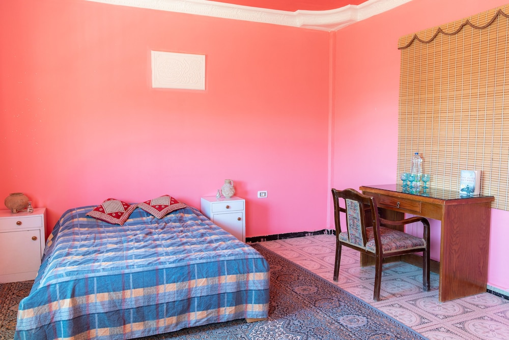 bedouin pink ecohouse hostel