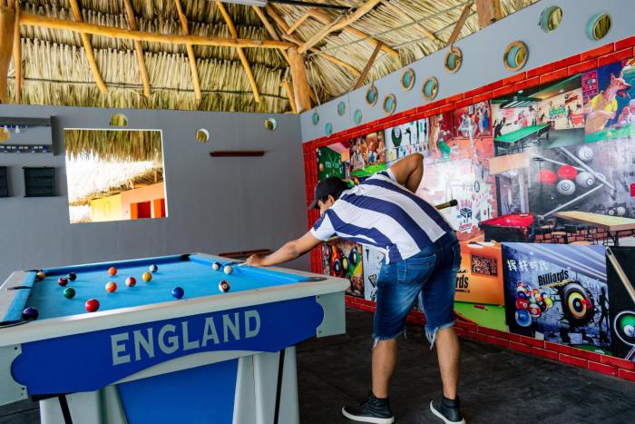 arena beach hotel by geh suites