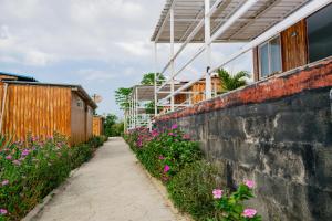 arena beach hotel by geh suites