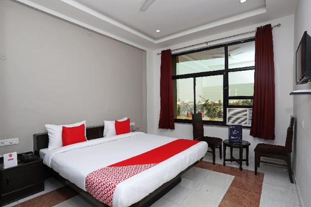 oyo 10967 dhola maru resort