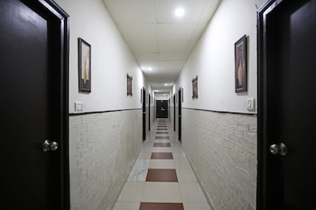 oyo 10967 dhola maru resort
