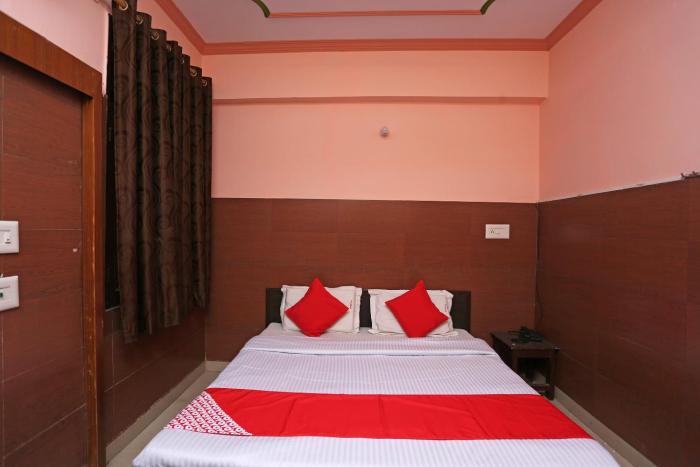 hotel bombay central agra