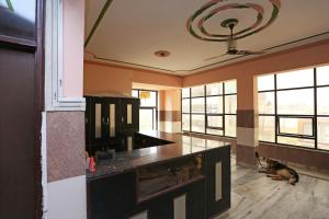 hotel bombay central agra