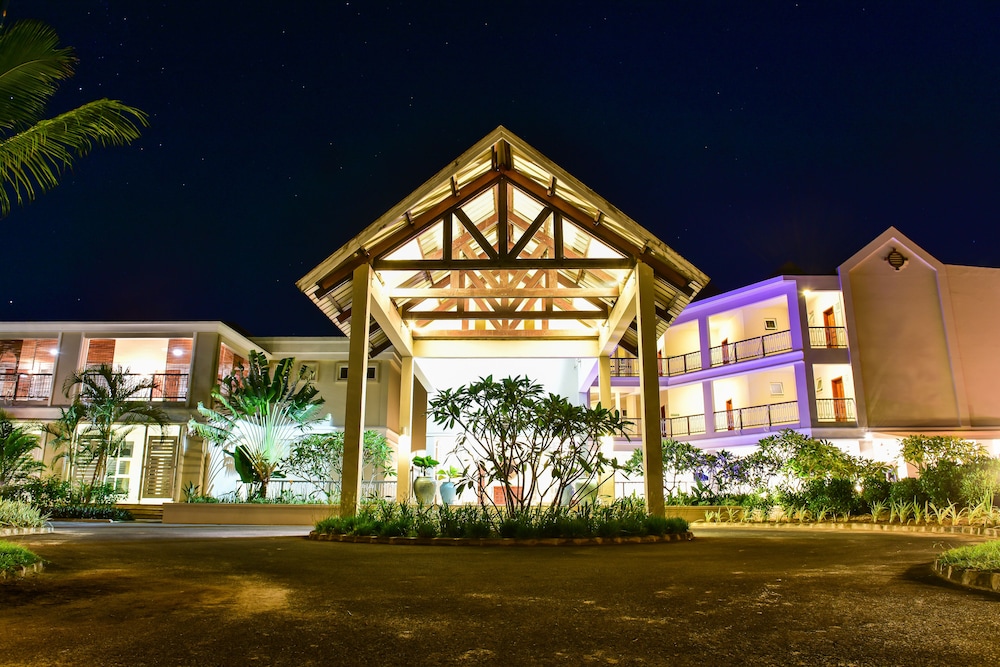tarisa resort and spa