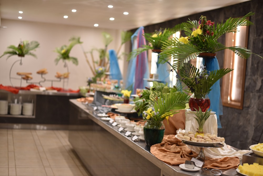 tarisa resort and spa