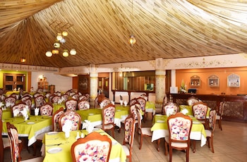 tarisa resort and spa