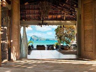 Zilwa Attitude,Calodyne>>Anse La Raie,4 star