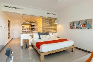 Zilwa Attitude,Calodyne>>Anse La Raie,4 star