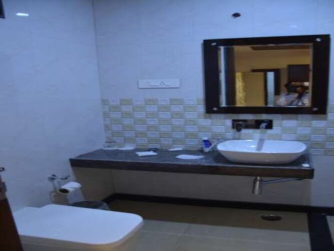 hotel the grand bhavya palace