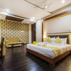 hotel the grand bhavya palace