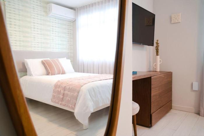 tropica beach hotel