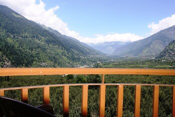 sarthak resorts