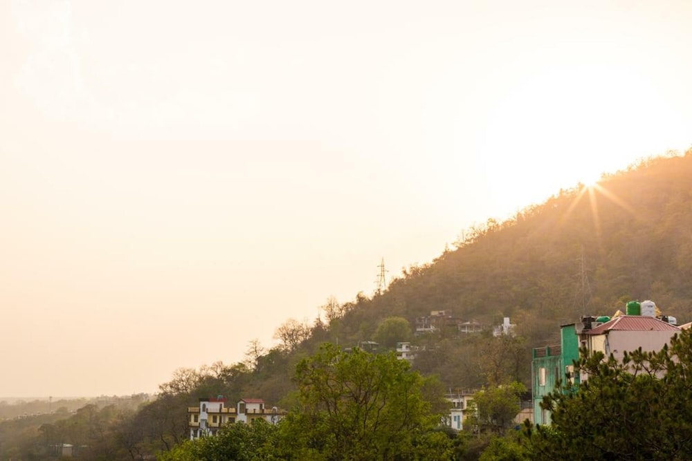 aaravam ganga boutique hotel rishikesh