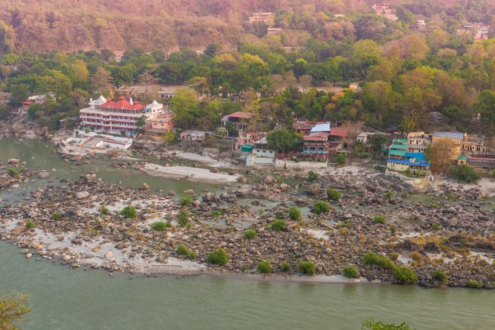 aaravam ganga boutique hotel rishikesh