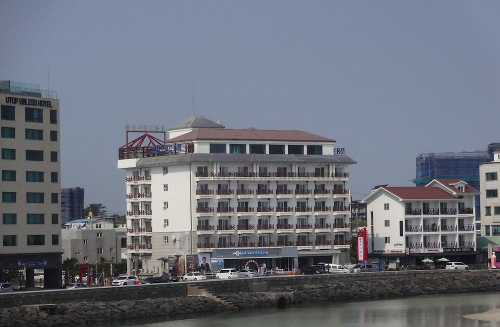 ocean grand hotel