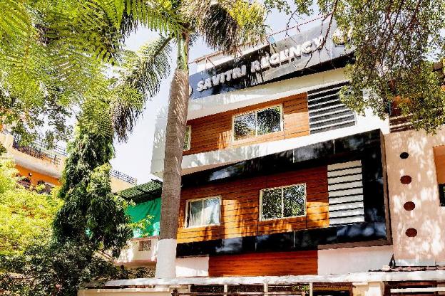 hotel o savitri regency