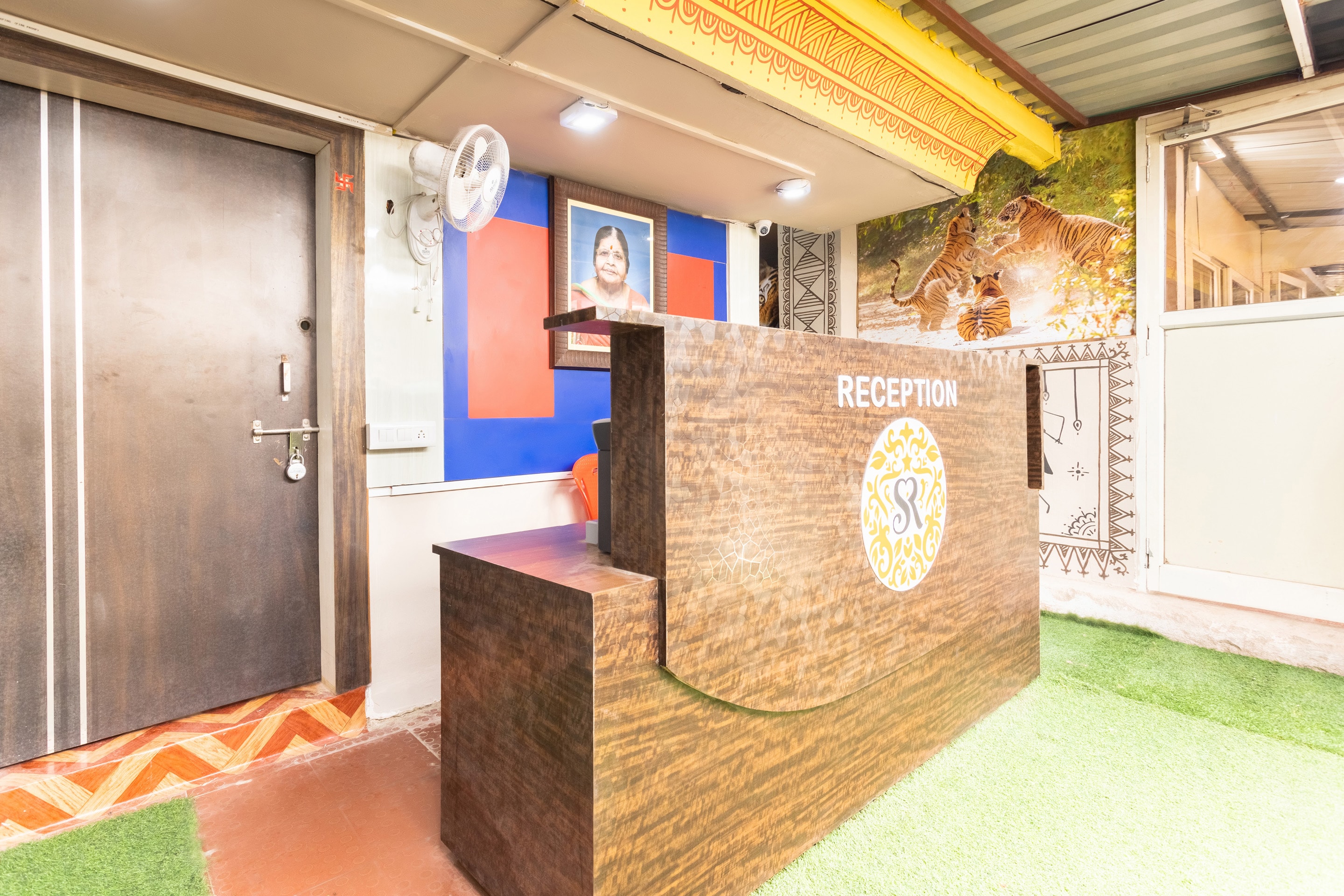 hotel o savitri regency