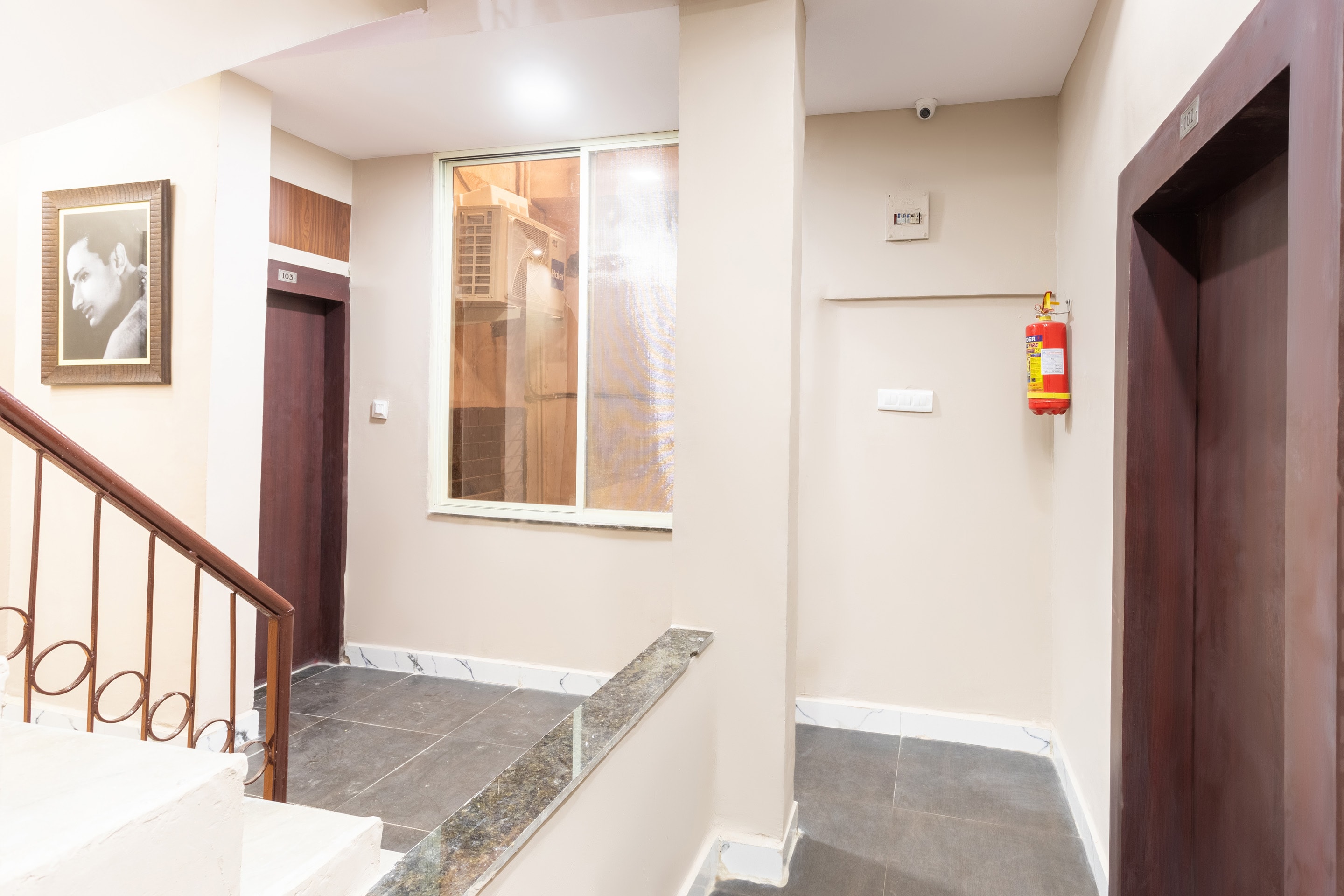 hotel o savitri regency