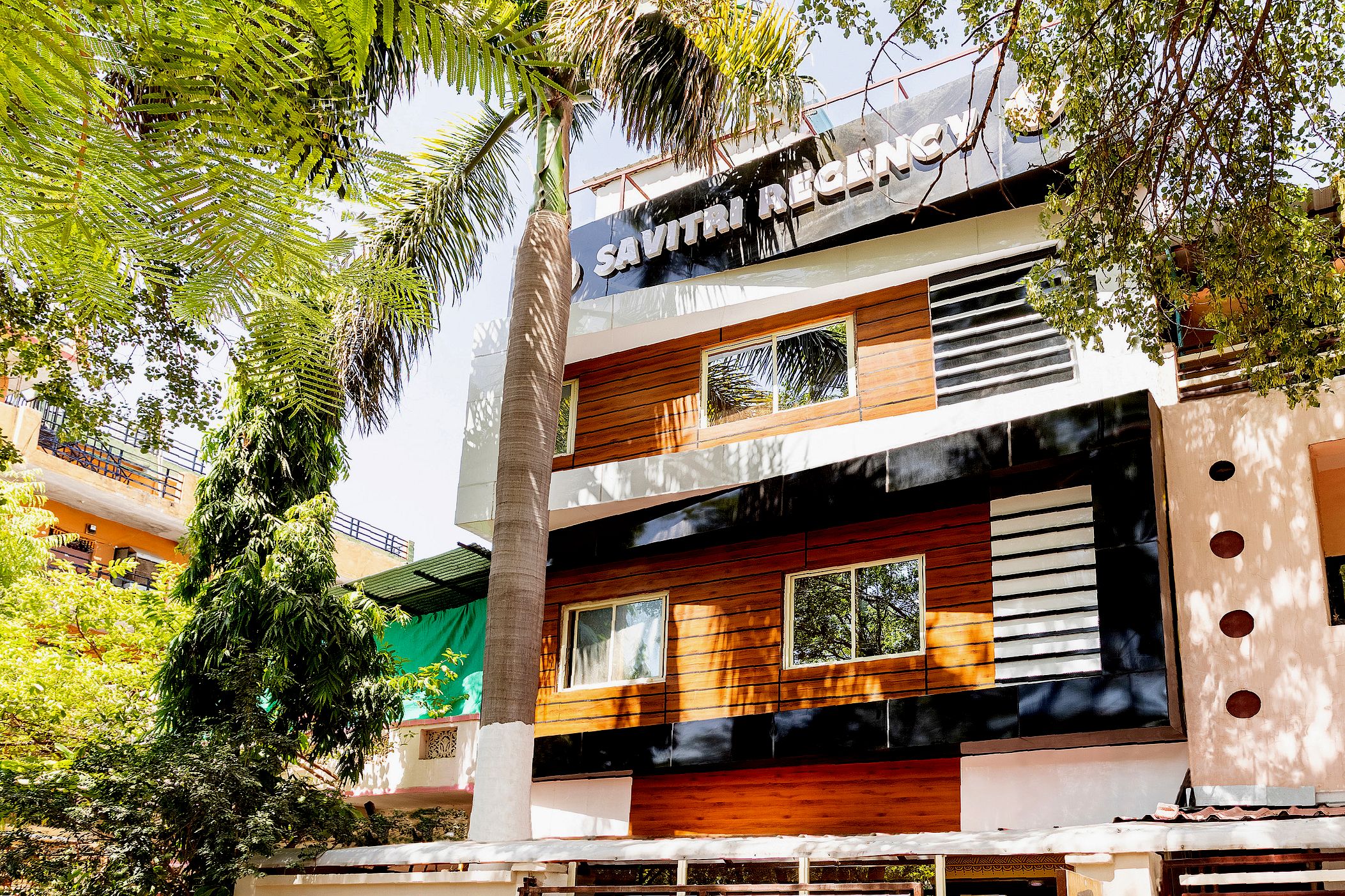 hotel o savitri regency