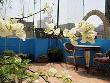 arabian nights hotel