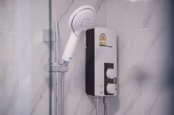 hallton hotel bangkok