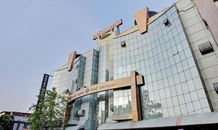 treebo kamal regency