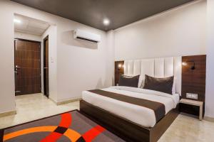 super townhouse ranipur mor