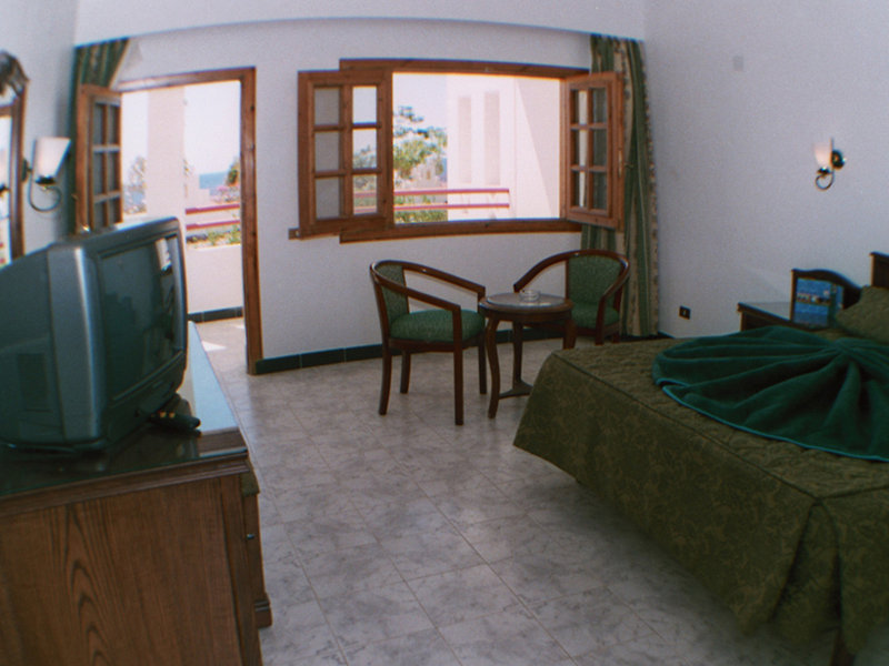 happy life village dahab