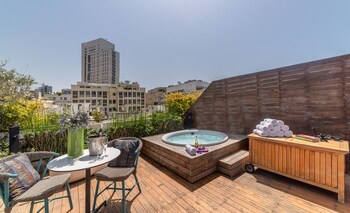jacob shenkin hotel