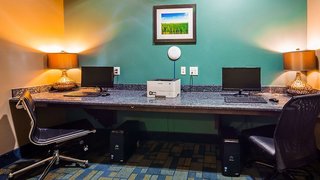 best western plus carrizo springs inn and suites