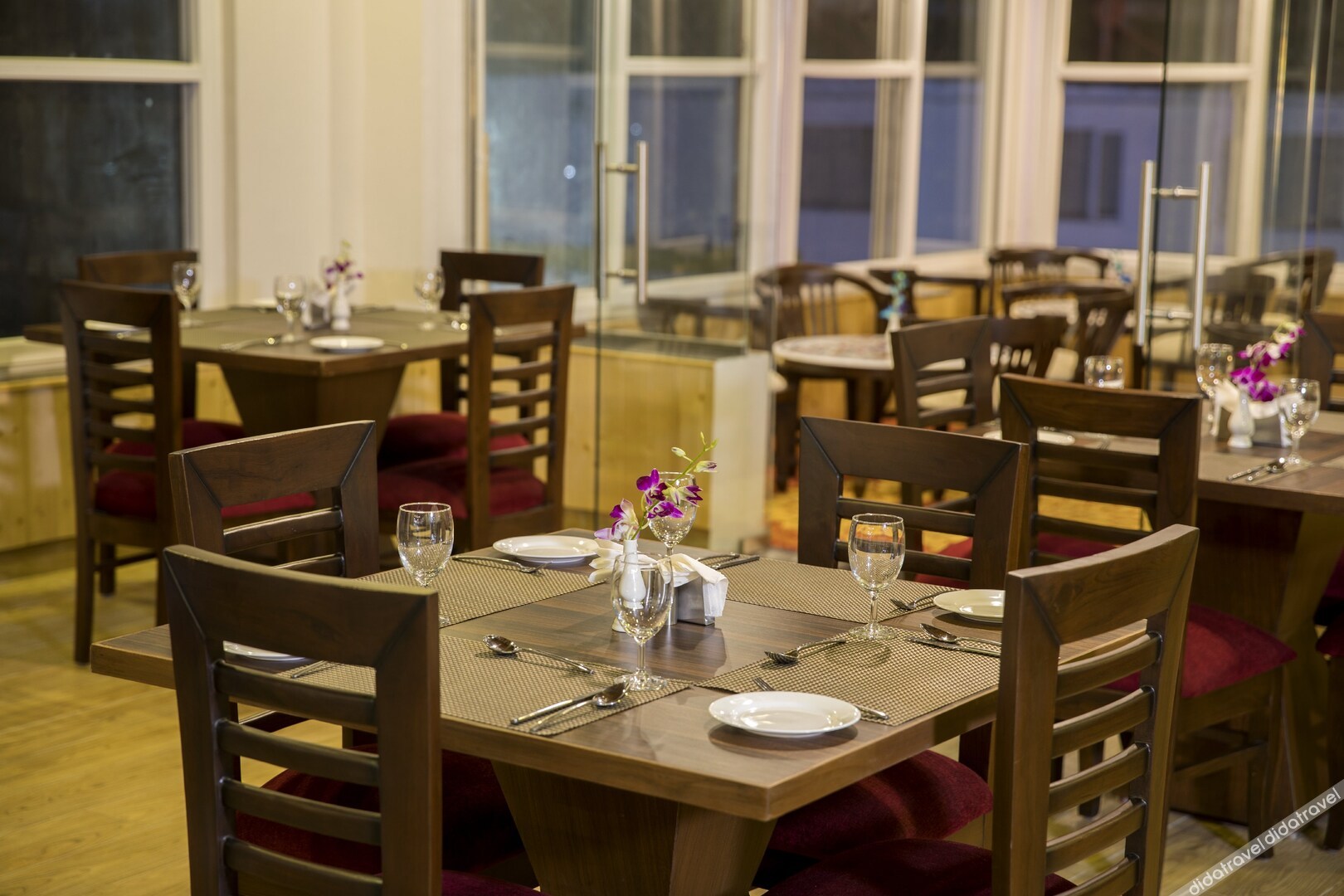 dls hotels on the ganges