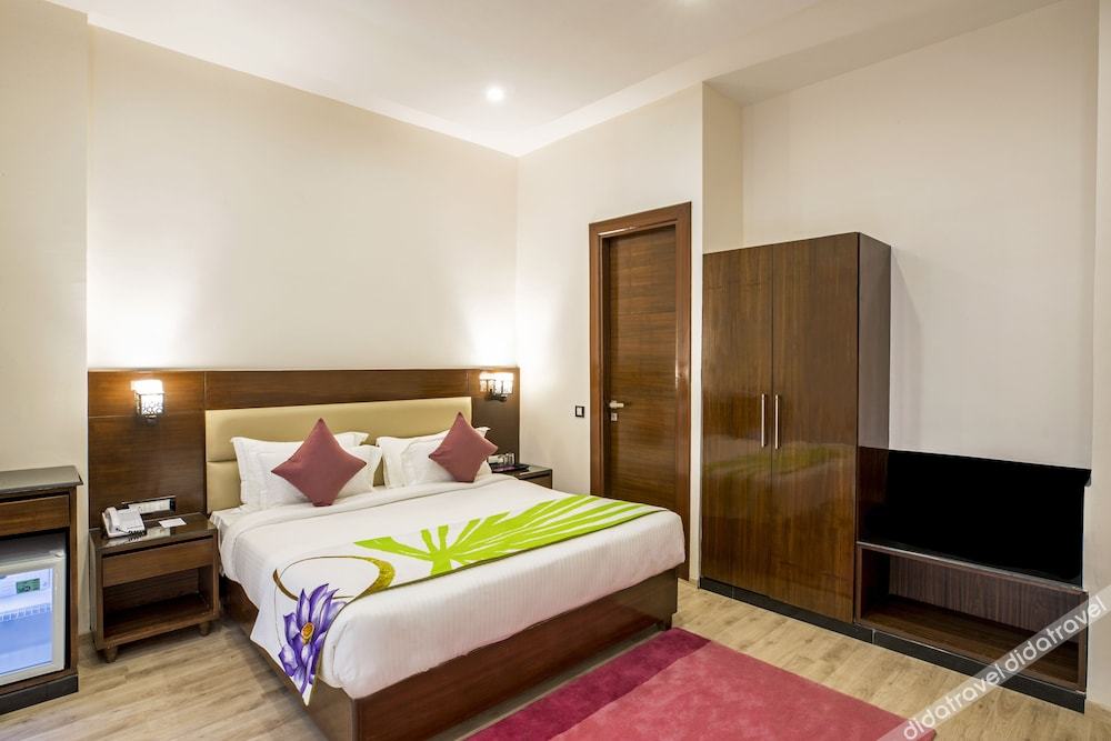 dls hotels on the ganges