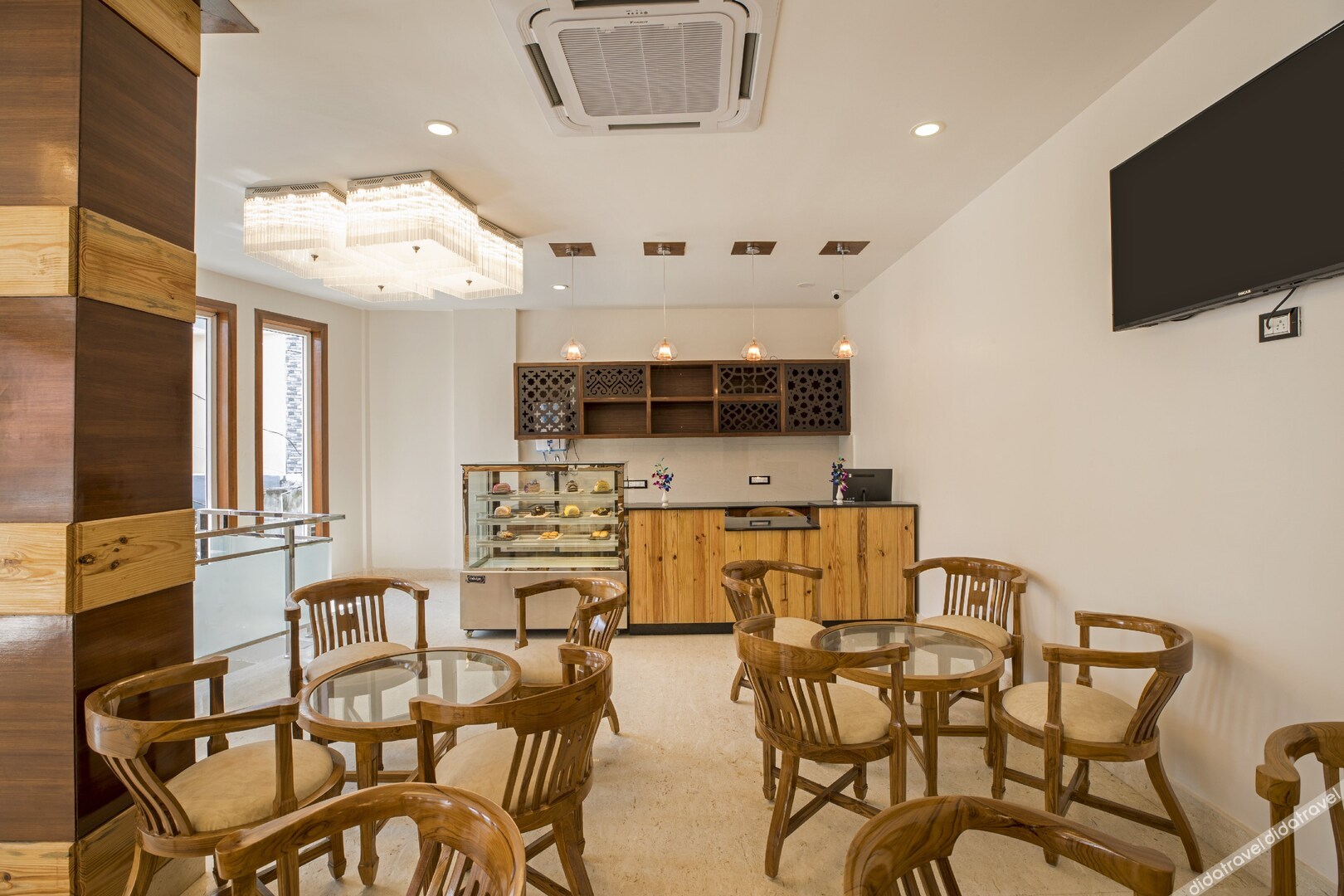 dls hotels on the ganges