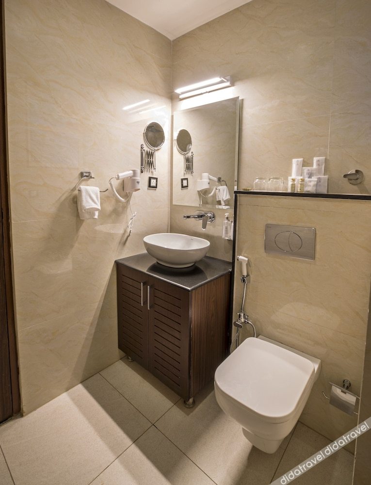 dls hotels on the ganges