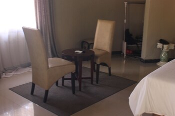 Acamms Gardens Lodge Mongu,In Mongu,3.5 star