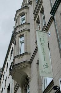 city hotel west