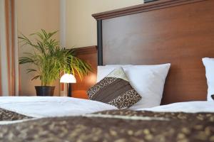 City Hotel West,Frankfurt>>Bahnhofsviertel,3 star