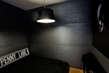 the suite hotel garden