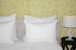 the suite hotel garden