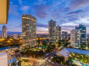 Sunbird Beach Resort,Main Beach>>Gold Coast,4 star
