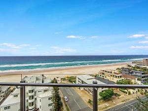 Sunbird Beach Resort,Main Beach>>Gold Coast,4 star