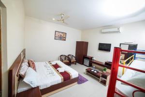Ramora Grand,,3 star